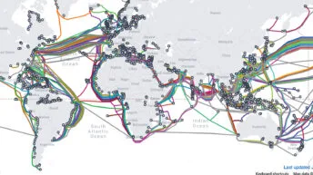 World internet cable map showing global undersea internet connections